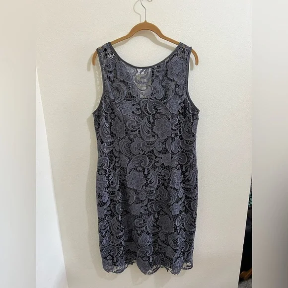 Adrianna Papell Grey Lace Dress Size 16 Adrianna Papell Grey Lace Dress Size 16